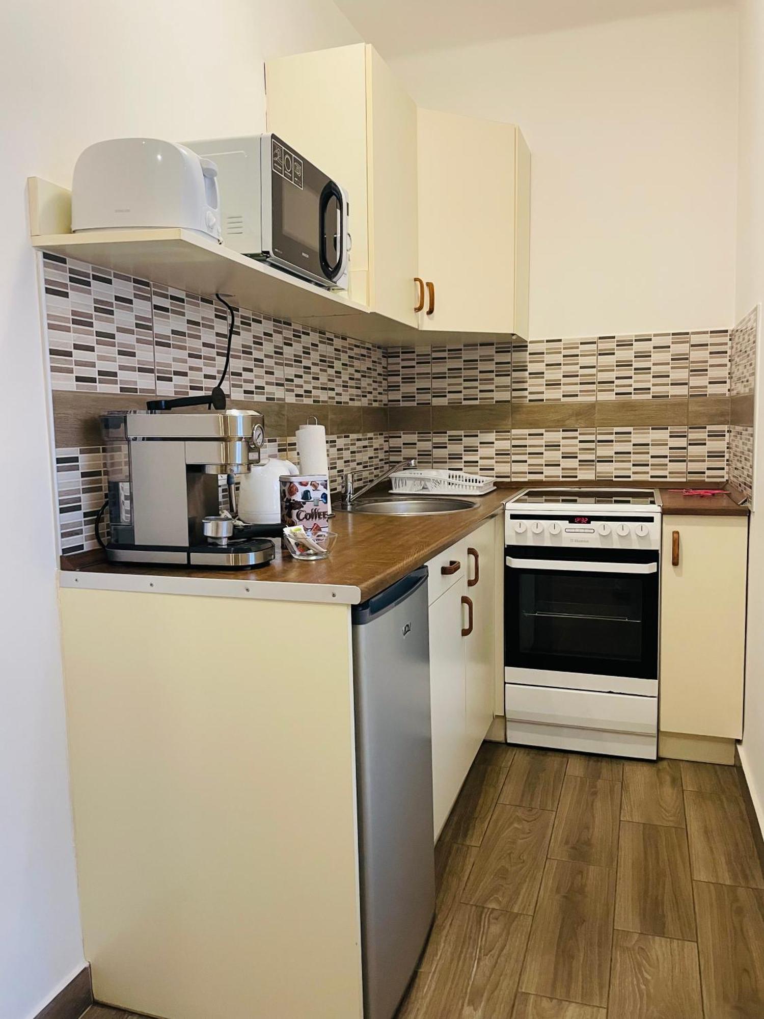 קישקונהלש Weninger Studio Apartman מראה חיצוני תמונה